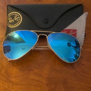 EUC Ray Ban Aviator Sunglasses with Blue Mirrored lenses and gold frame